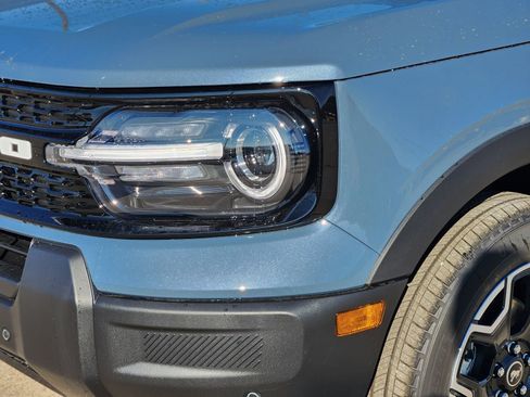 New 2025 Ford Bronco Sport Outer Banks w/ Outer Banks Tech Package+ image 10