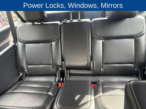 Used 2025 Ford Expedition Max Platinum AWD/4WD image 18