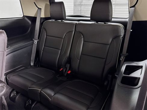 Used 2019 GMC Acadia Denali image 14