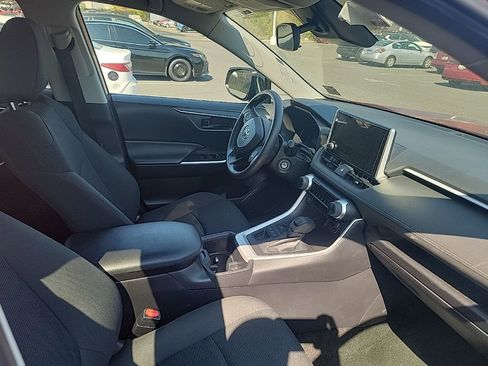 Used 2024 Toyota RAV4 LE image 13