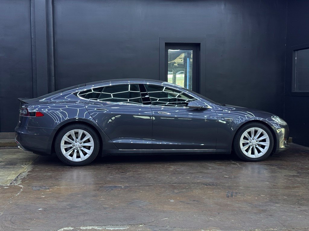 Used 2016 Tesla Model S 70D AWD/4WD image 16