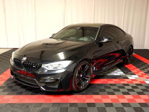 Used 2015 BMW M4 Coupe image 1