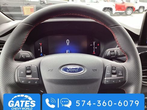 Used 2025 Ford Escape ST-Line image 25