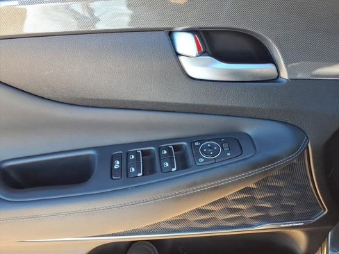 Used 2023 Hyundai Santa Fe SEL w/ Premium Package image 14