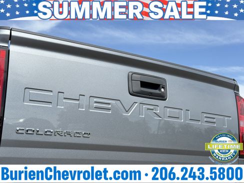 Used 2022 Chevrolet Colorado LT w/ LT Convenience Package AWD/4WD image 38