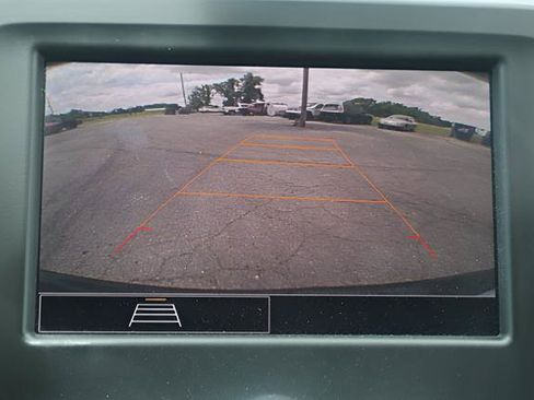 Used 2024 Chevrolet Equinox LT AWD/4WD image 11