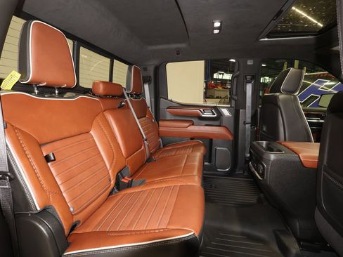 Certified 2024 GMC Sierra 1500 Denali Ultimate AWD/4WD image 28