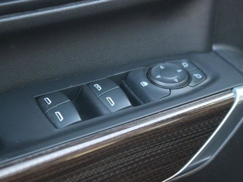 Used 2020 Chevrolet Silverado 2500 LT image 16