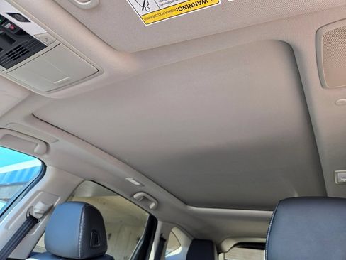 Used 2025 Acura RDX SH-AWD w/ Technology Package image 13