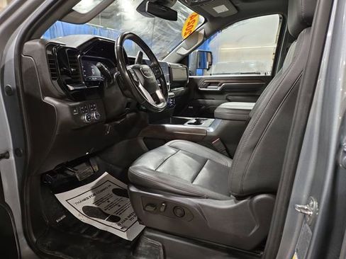 Used 2024 GMC Sierra 3500 SLT w/ SLT Premium Package image 2