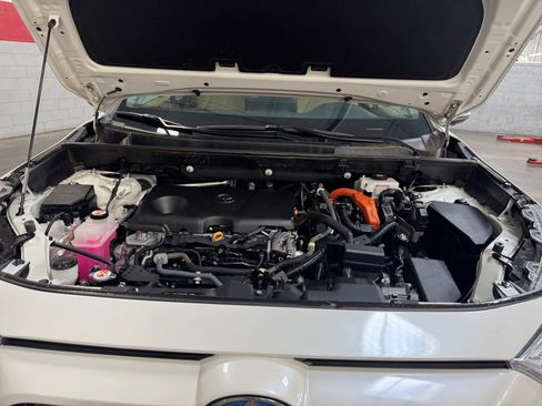 Certified 2021 Toyota RAV4 Limited image 21