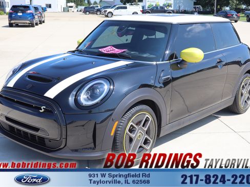 Used 2024 MINI Cooper SE FWD image 1