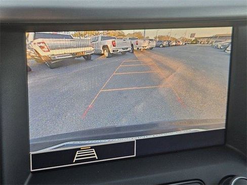 Certified 2022 GMC Acadia SLE image 22