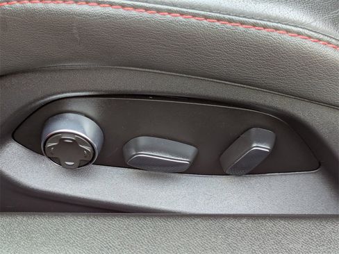 Used 2021 Chevrolet Corvette Stingray Premium Conv w/ Z51 Performance Package image 16