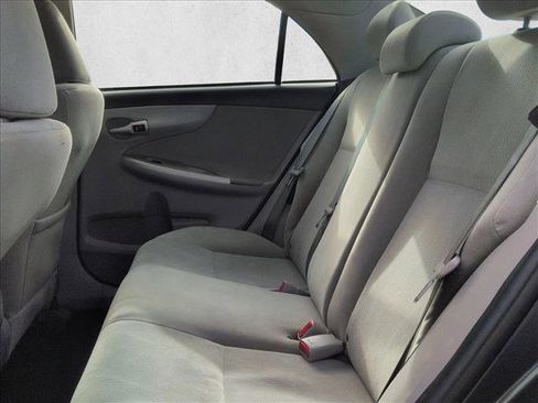 Used 2012 Toyota Corolla LE image 18