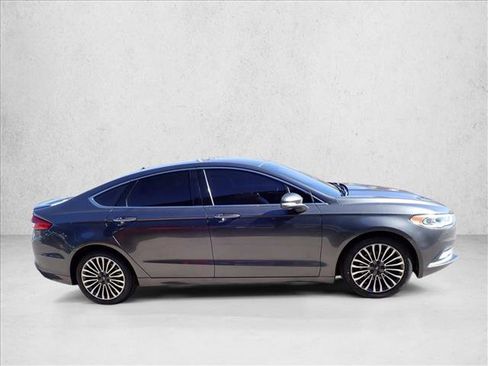 Used 2018 Ford Fusion Titanium image 5