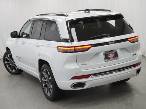 Used 2025 Jeep Grand Cherokee Overland w/ Adv Protech Group III AWD/4WD image 15