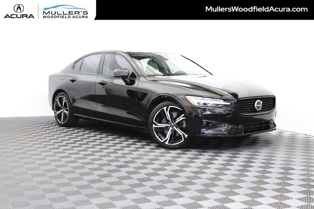 Used 2024 Volvo S60 B5 Plus AWD/4WD image 1