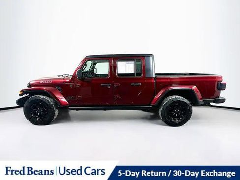 Certified 2021 Jeep Gladiator Willys image 4