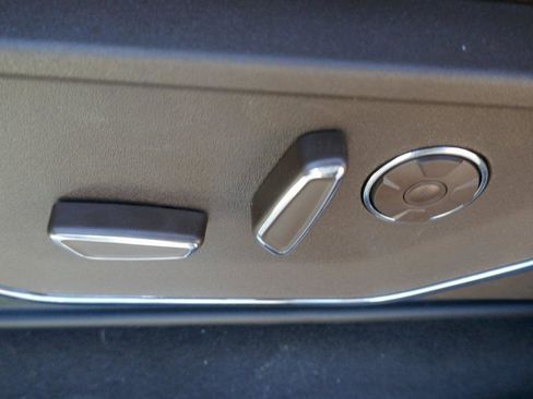 New 2026 Ford F150 King Ranch w/ Equipment Group 601A High image 17