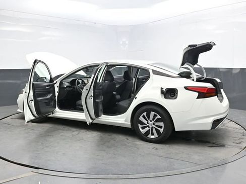 Used 2021 Nissan Altima 2.5 S FWD image 35