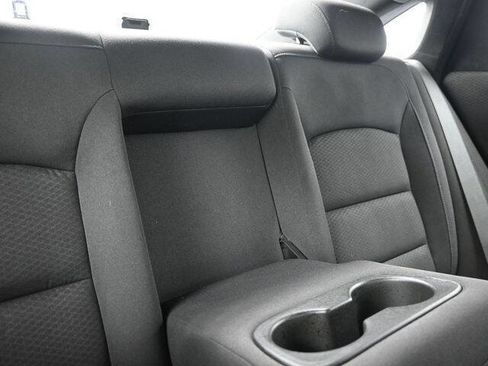 Used 2022 Chevrolet Malibu LT image 22