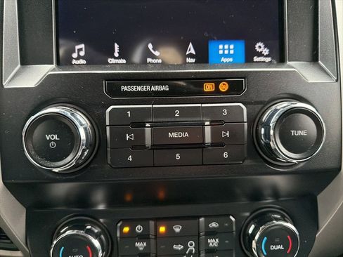 Used 2019 Ford F350 Lariat w/ Lariat Ultimate Package image 47