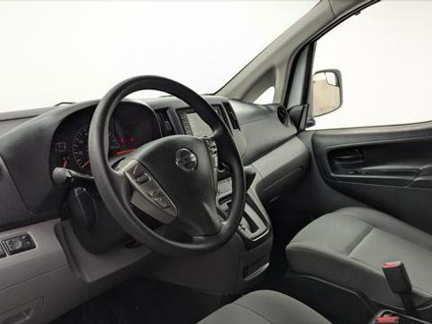 Used 2020 Nissan NV200 SV image 22