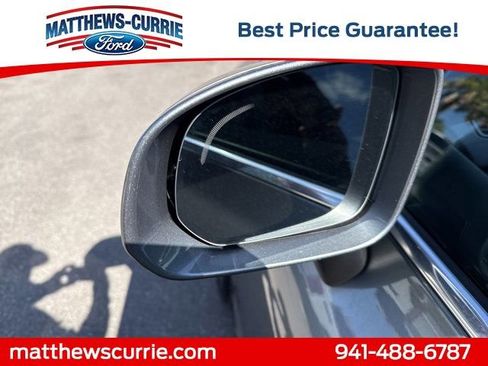 Used 2018 Volvo XC60 T5 Inscription w/ Convenience Package image 8