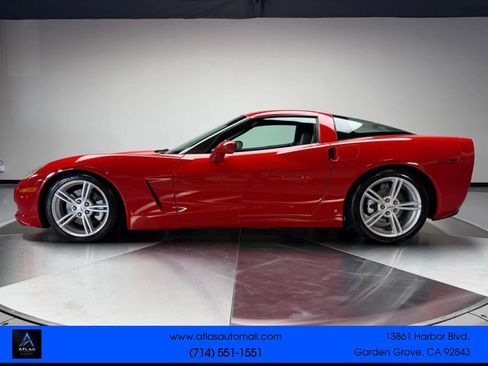 Used 2008 Chevrolet Corvette Coupe w/ Preferred Equipment Group RWD image 4