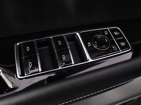 Certified 2026 Cadillac Vistiq Platinum w/ LPO, Floor Liner Package AWD/4WD image 23
