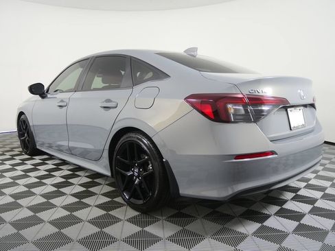 Used 2025 Honda Civic Sport image 5