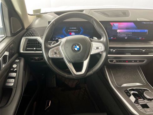 Used 2023 BMW X7 xDrive40i w/ Premium Package AWD/4WD image 22