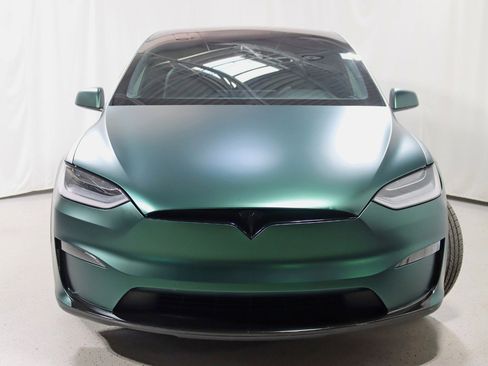 Used 2022 Tesla Model X image 8