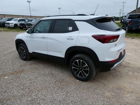 New 2026 Chevrolet TrailBlazer LT w/ Convenience Package AWD/4WD image 7