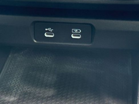 Used 2025 Honda Accord SE image 6