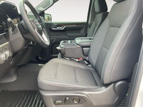 Certified 2026 GMC Sierra 1500 Elevation AWD/4WD image 9