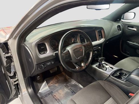 Used 2023 Dodge Charger SXT w/ Blacktop Package AWD/4WD image 9