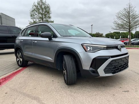 Used 2025 Volkswagen Taos S image 4