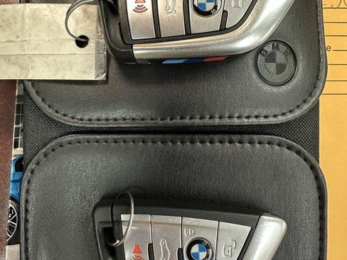 Used 2019 BMW X5 xDrive50i w/ M Sport Package AWD/4WD image 27