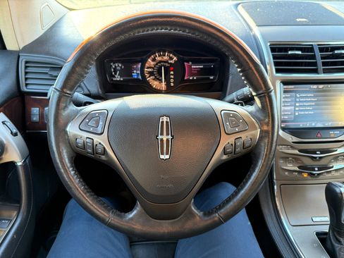 Used 2014 Lincoln MKX AWD w/ Equipment Group 102A image 68