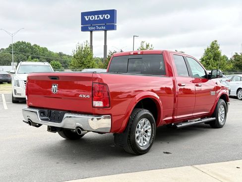Used 2018 RAM 1500 SLT AWD/4WD image 9