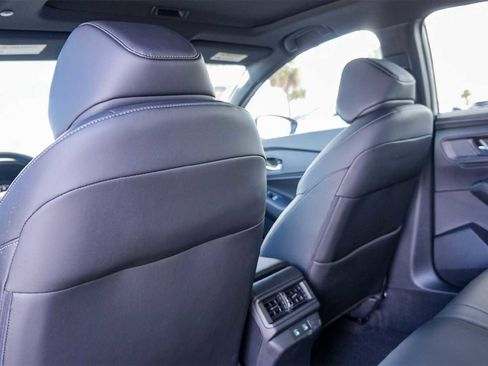 Used 2025 Honda Accord Sport image 12