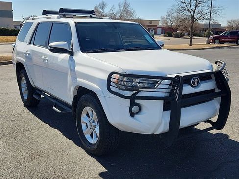 Used 2016 Toyota 4Runner Limited image 6