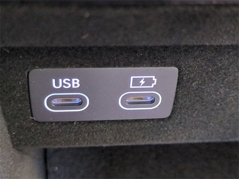 Certified 2026 Genesis GV70 2.5T Select image 21