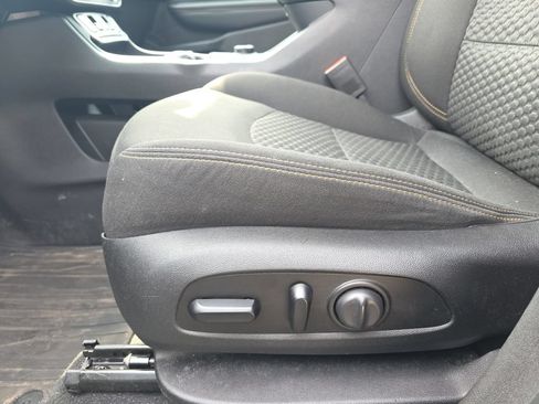 Certified 2020 GMC Terrain SLE w/ Driver Convenience Package FWD image 32