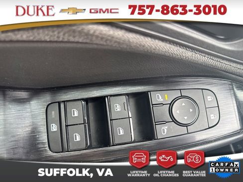 Used 2023 Nissan Rogue S image 23