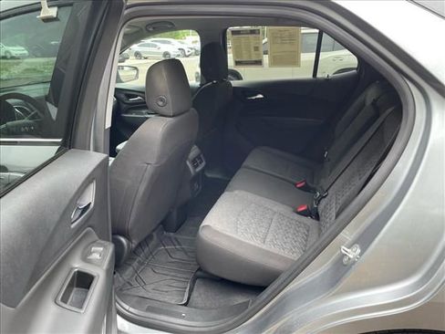 Used 2023 Chevrolet Equinox LT FWD image 9