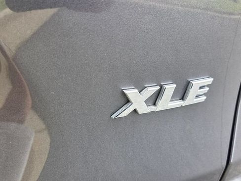 Used 2024 Toyota RAV4 XLE FWD image 10