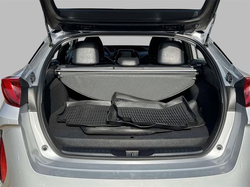 Used 2022 Toyota Prius Prime XLE image 18